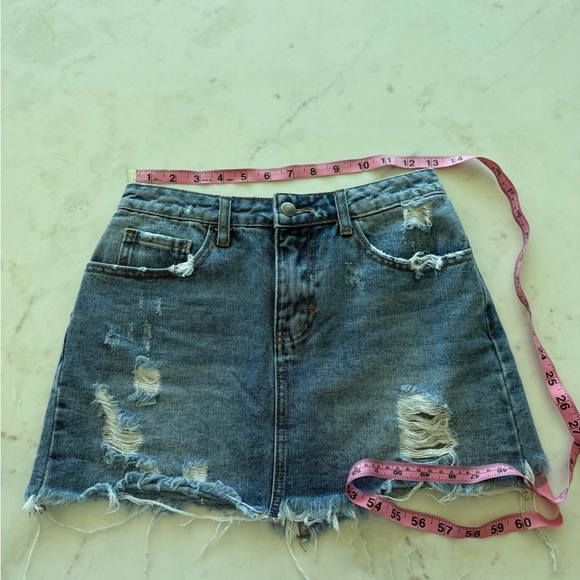 Superdown - Picture 8 of 8